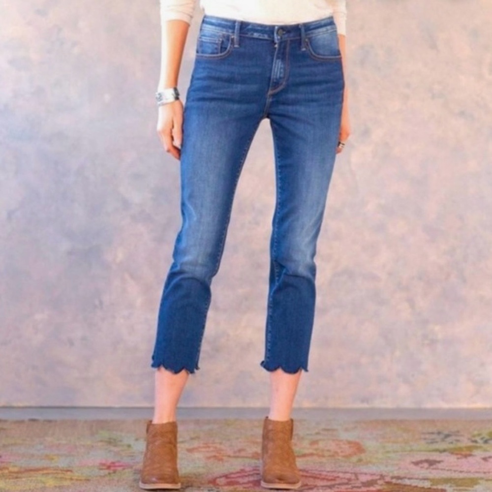 Driftwood Candace charmed crop scallop hem jeans